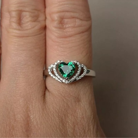 Heart 925 Silver Rings Women Emerald Wedding Ring - Picture 2 of 2